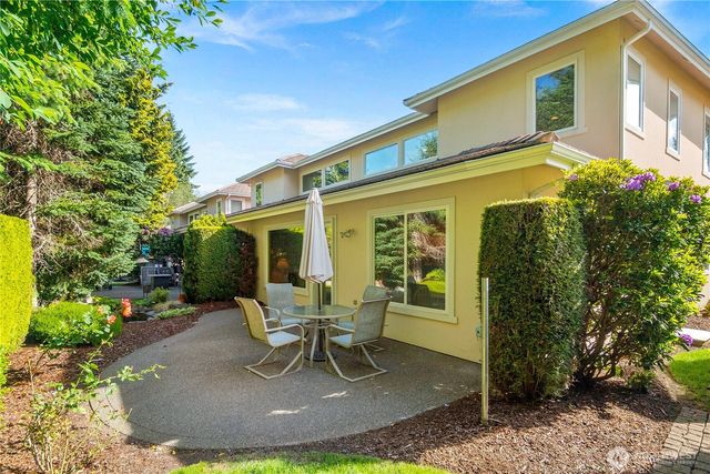 6936 Fairway Lane SE, Olympia, WA 98501
