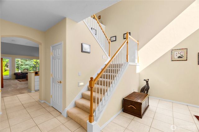 6936 Fairway Lane SE, Olympia, WA 98501