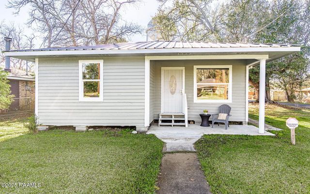 633 Courville Street, Breaux Bridge, LA 70517