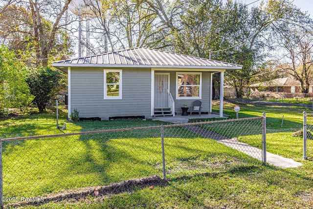 633 Courville Street, Breaux Bridge, LA 70517