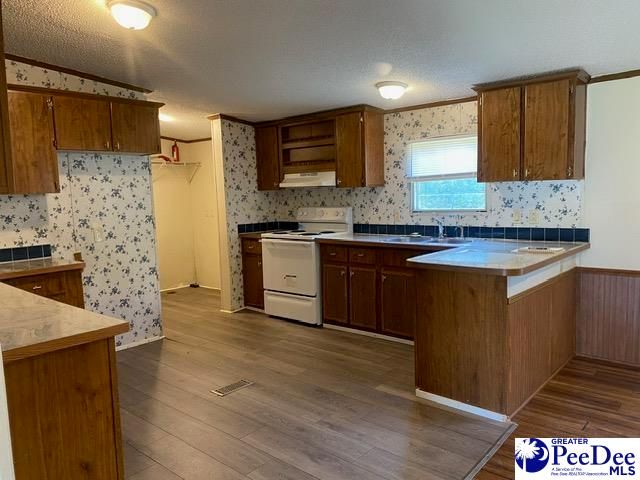 2663 Dove Trail Rd, Darlington, SC 29540