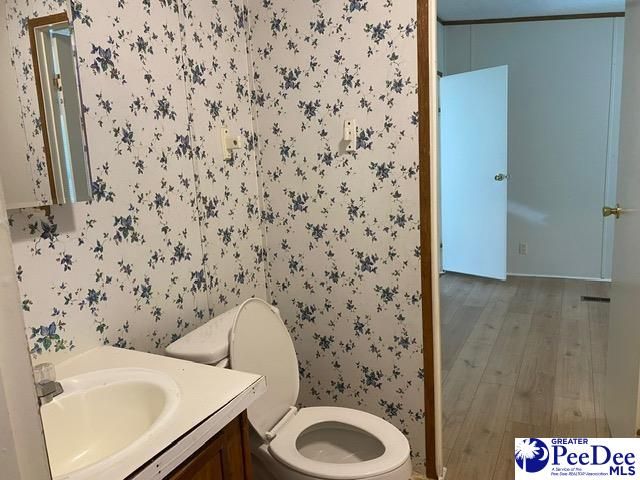 2663 Dove Trail Rd, Darlington, SC 29540