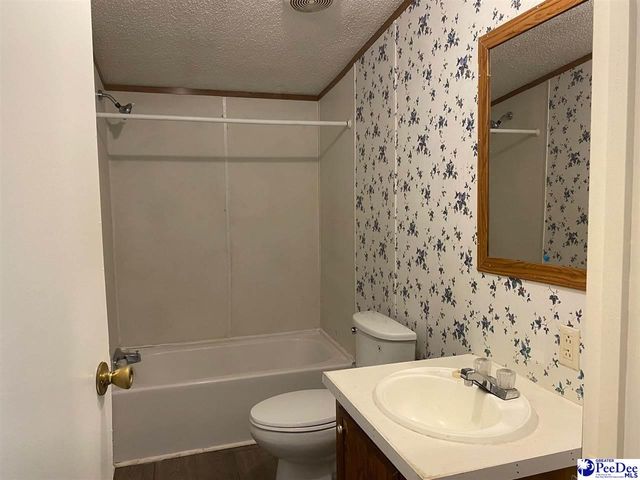 2663 Dove Trail Rd, Darlington, SC 29540