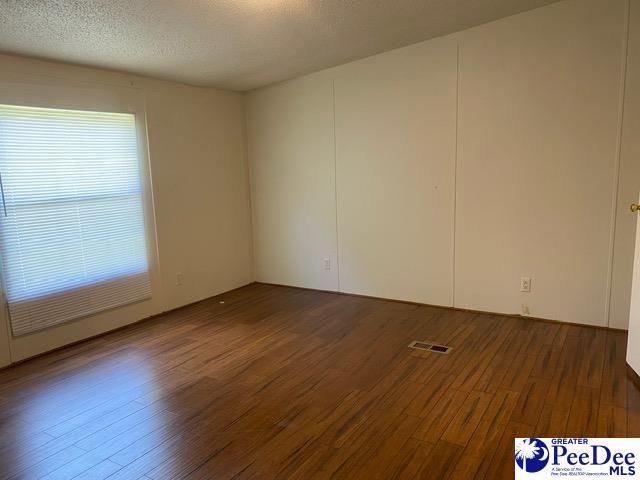 2663 Dove Trail Rd, Darlington, SC 29540