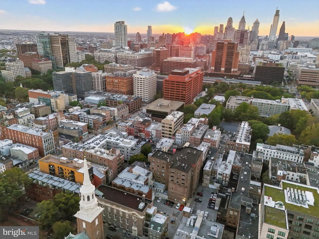 218 CHURCH ST, Philadelphia, PA 19106