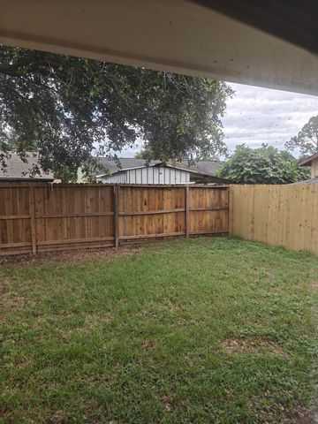 7646 Winkle Wood Lane, Houston, TX 77086