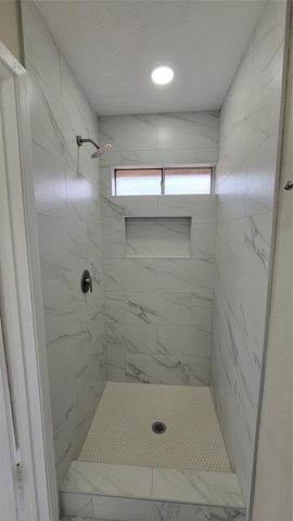7646 Winkle Wood Lane, Houston, TX 77086