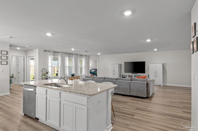 3854 James Stovall St, Pensacola, FL 32526