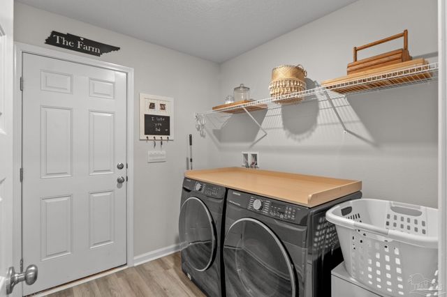 3854 James Stovall St, Pensacola, FL 32526