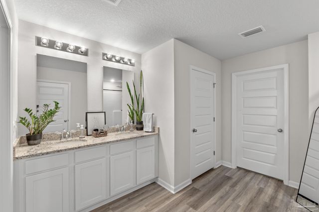 3854 James Stovall St, Pensacola, FL 32526