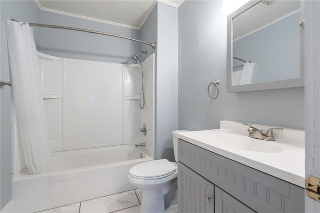 419 33rd Street NE, Cedar Rapids, IA 52402