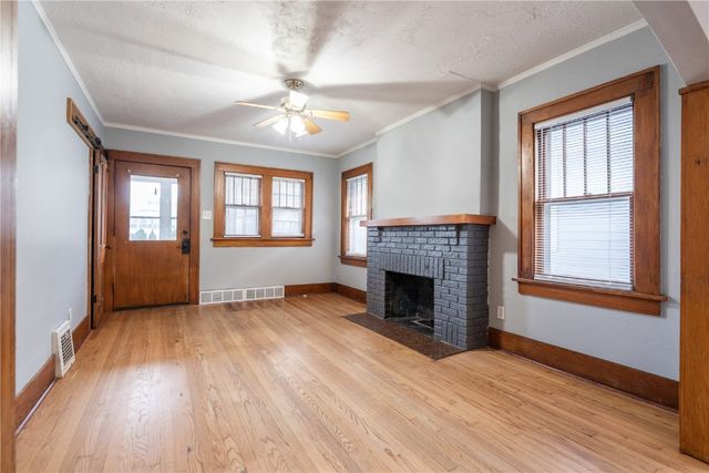 419 33rd Street NE, Cedar Rapids, IA 52402