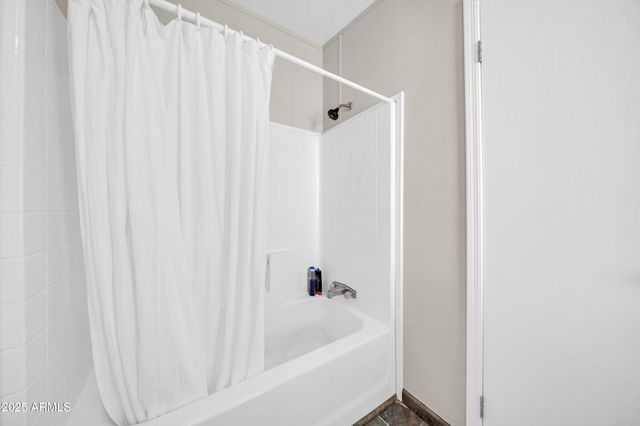 21024 W MONTGOMERY Road, Wittmann, AZ 85361