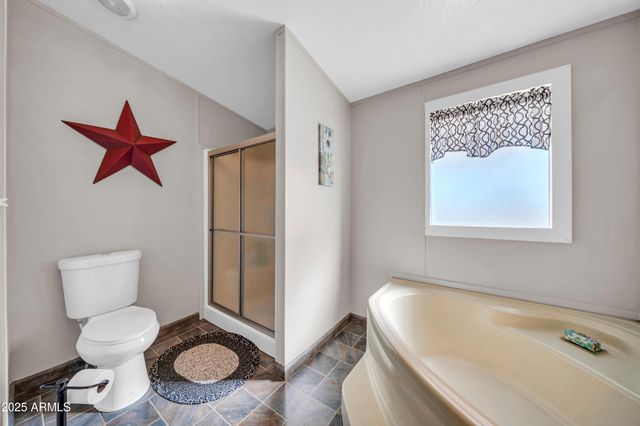 21024 W MONTGOMERY Road, Wittmann, AZ 85361