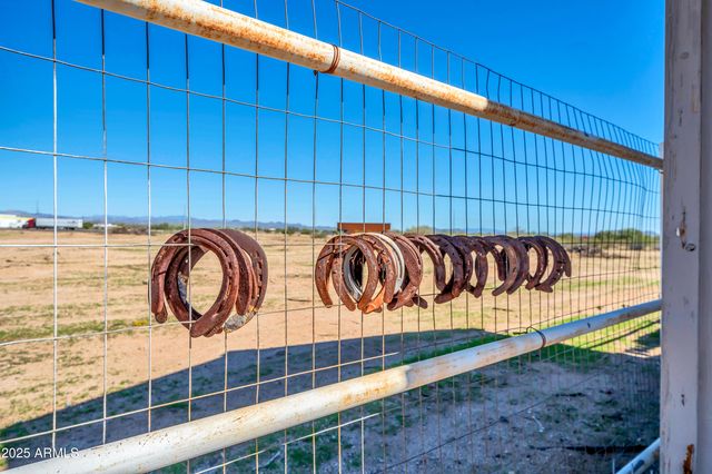 21024 W MONTGOMERY Road, Wittmann, AZ 85361