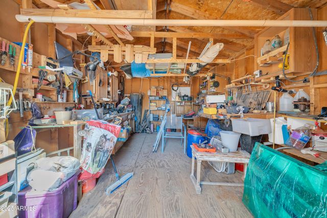 21024 W MONTGOMERY Road, Wittmann, AZ 85361