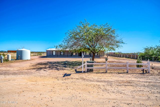 21024 W MONTGOMERY Road, Wittmann, AZ 85361
