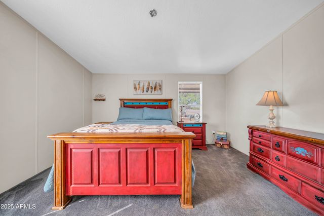 21024 W MONTGOMERY Road, Wittmann, AZ 85361