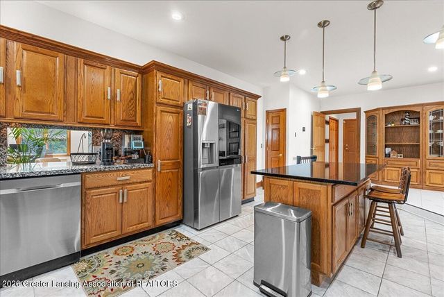1300 S Canal Road, Lansing, MI 48917