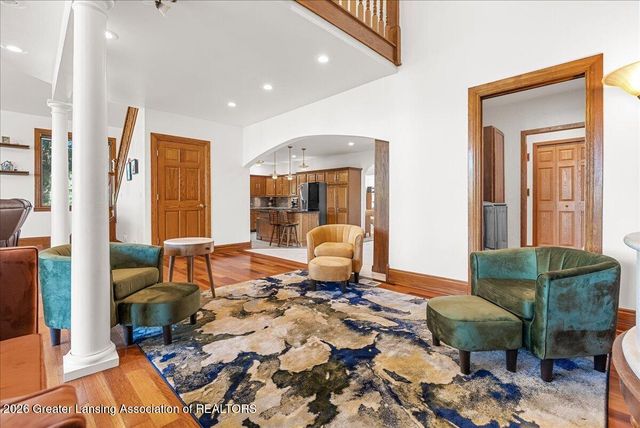 1300 S Canal Road, Lansing, MI 48917