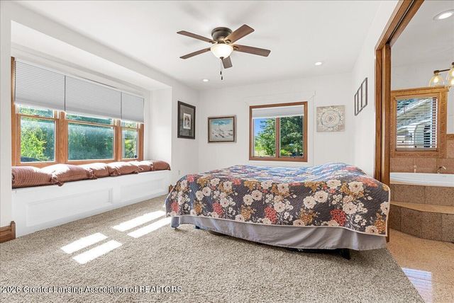 1300 S Canal Road, Lansing, MI 48917