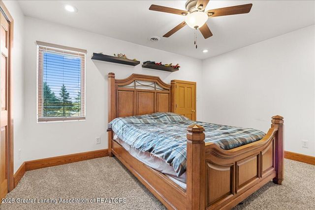 1300 S Canal Road, Lansing, MI 48917