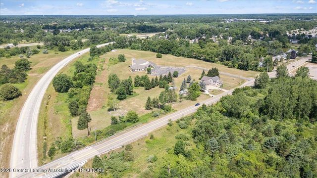 1300 S Canal Road, Lansing, MI 48917