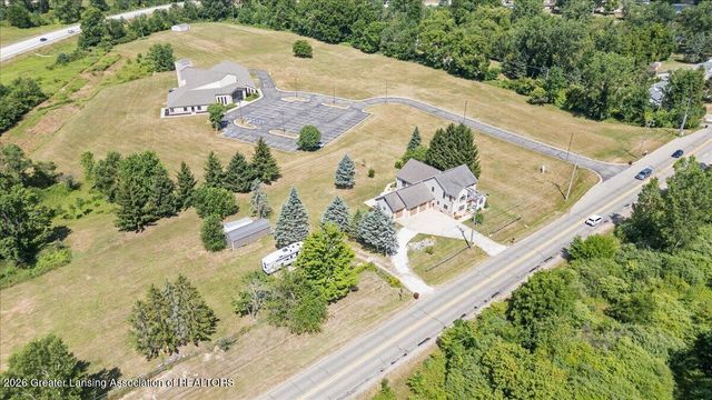 1300 S Canal Road, Lansing, MI 48917