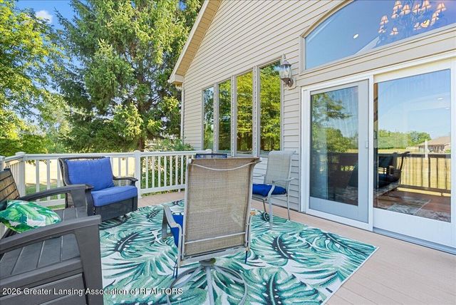 1300 S Canal Road, Lansing, MI 48917