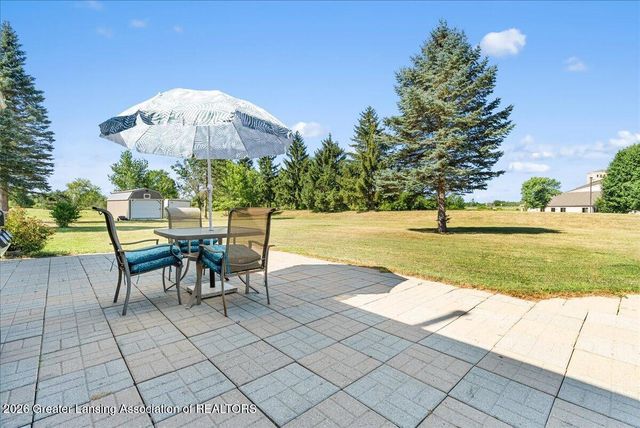1300 S Canal Road, Lansing, MI 48917