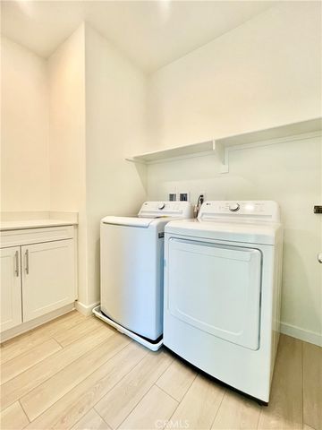 27816 Marquee Drive, Valencia, CA 91381