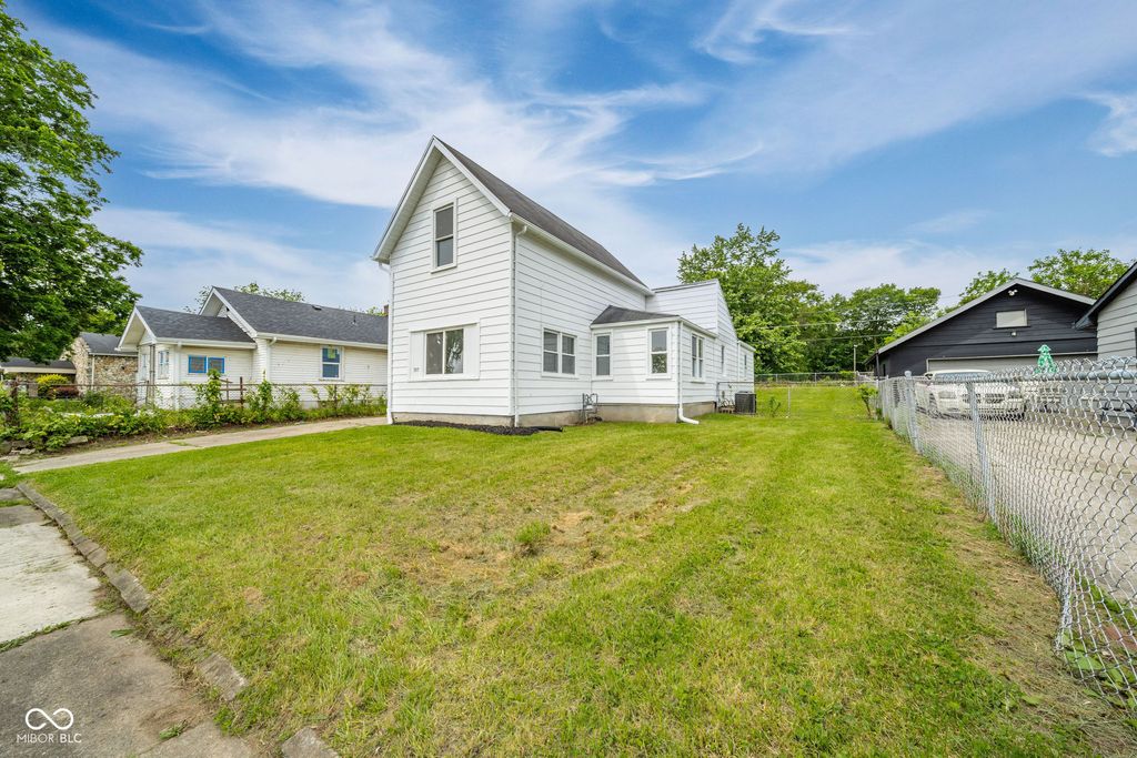 1917 Cedar Street, Anderson, IN 46016