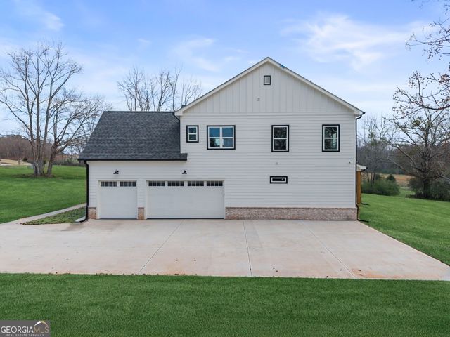 105 River Meadow Lane, Social Circle, GA 30025