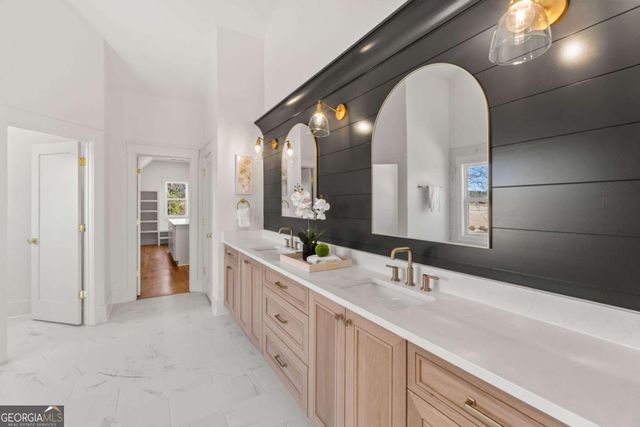 105 River Meadow Lane, Social Circle, GA 30025