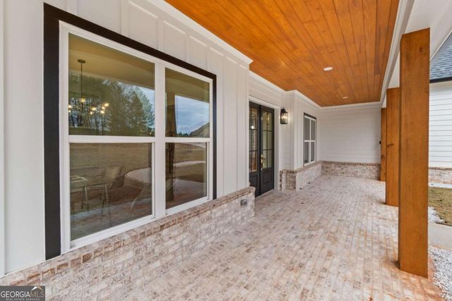 105 River Meadow Lane, Social Circle, GA 30025