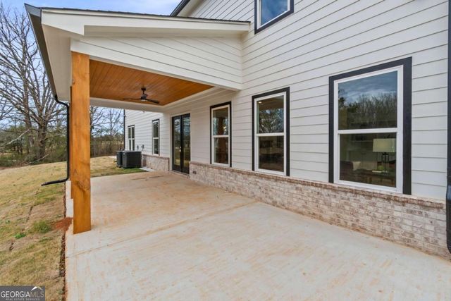 105 River Meadow Lane, Social Circle, GA 30025