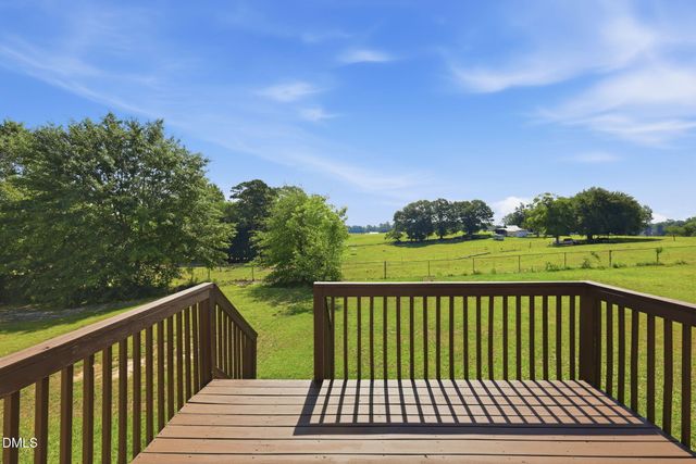 140 Trail Ridge Drive, Benson, NC 27504
