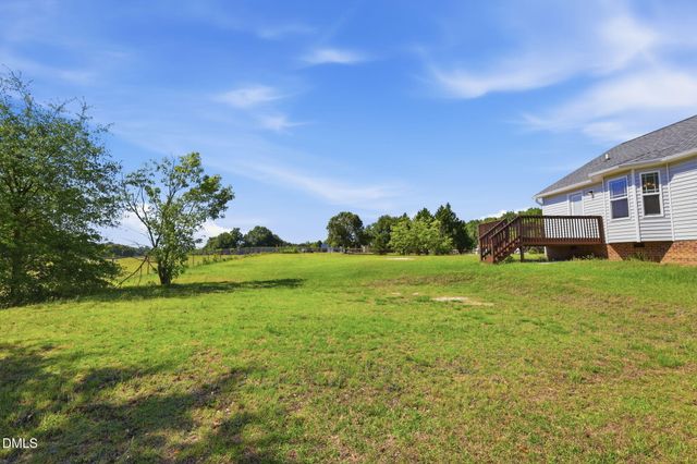 140 Trail Ridge Drive, Benson, NC 27504