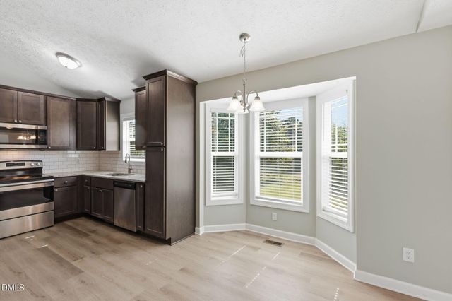 140 Trail Ridge Drive, Benson, NC 27504