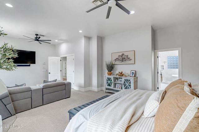 2885 S PALM Street, Gilbert, AZ 85295