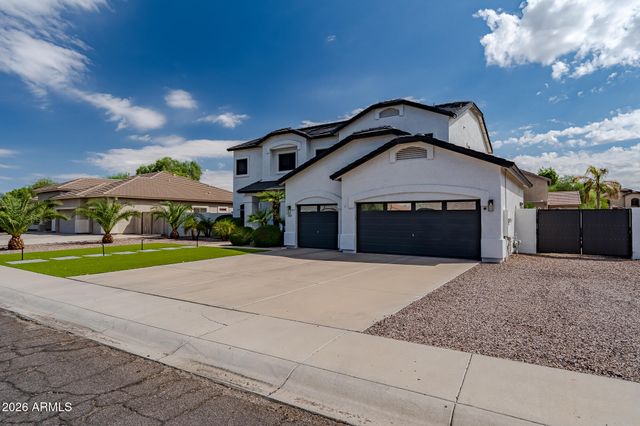 2885 S PALM Street, Gilbert, AZ 85295