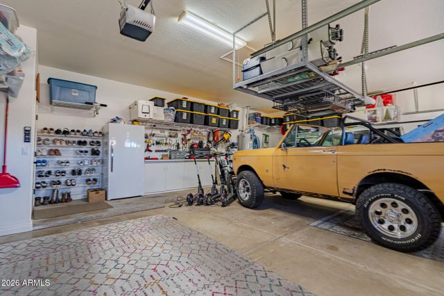 2885 S PALM Street, Gilbert, AZ 85295