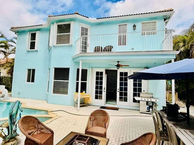 400 SW 15th Drive, Boca Raton, FL 33432