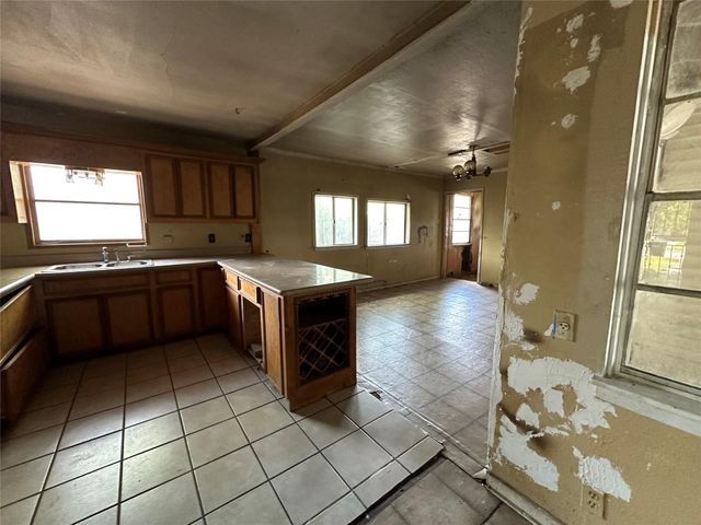 12125 Palmbeach Street, Houston, TX 77034