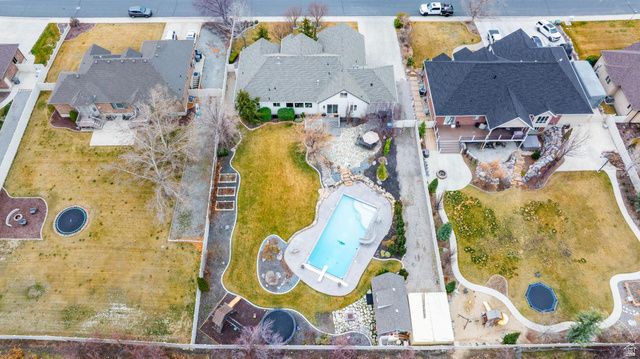 648 W 250 N, Lindon, UT 84042