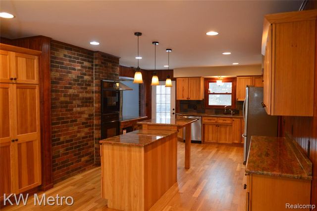 8665 Meskill Road, Columbus, MI 48063