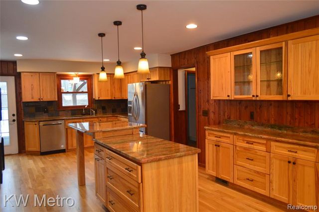 8665 Meskill Road, Columbus, MI 48063