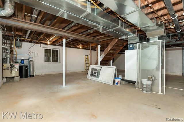 8665 Meskill Road, Columbus, MI 48063