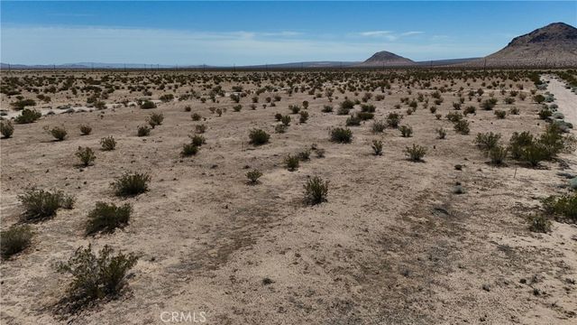 739 106th Street, California City, CA 93505