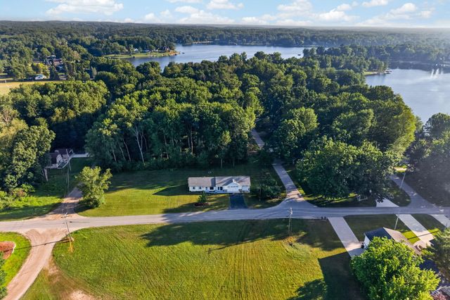11328 Old Pierce Road, Morton Twp, MI 49346